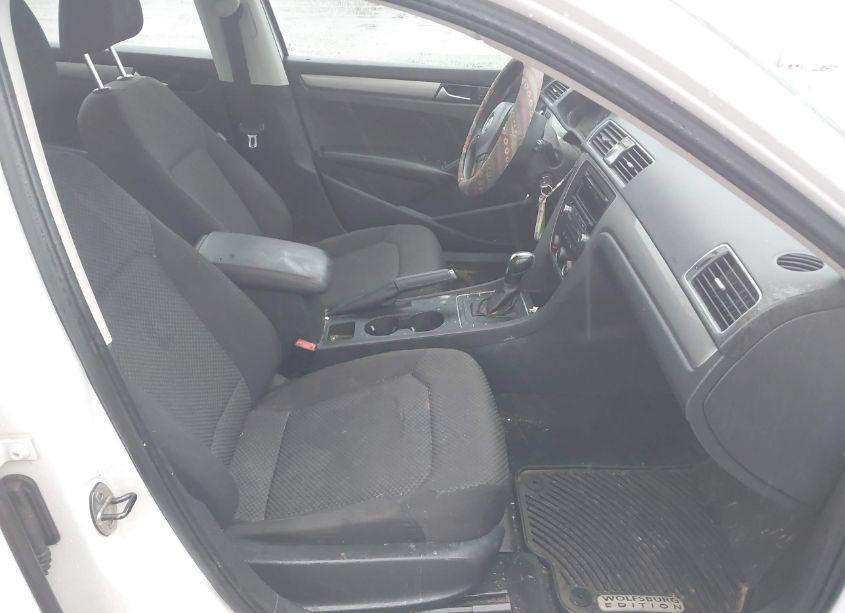 Photo 5 of 2014 Volkswagen Passat 1.8T S (VIN 1VWAT7A37EC043329)