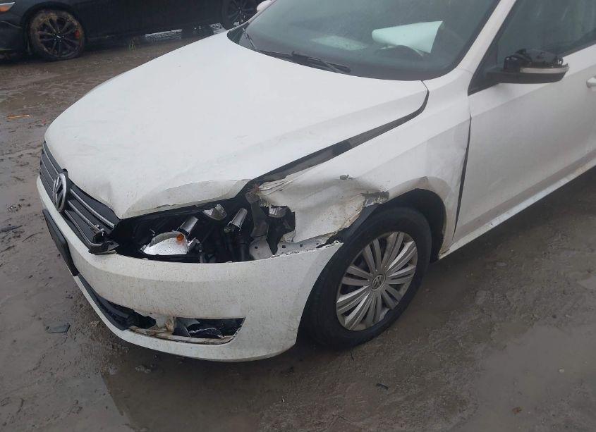 Photo 6 of 2014 Volkswagen Passat 1.8T S (VIN 1VWAT7A37EC043329)