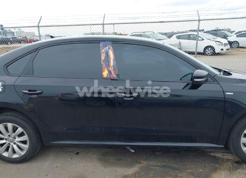 Photo 13 of 2014 Volkswagen Passat 1.8T WOLFSBURG EDITION (VIN 1VWAT7A37EC068537)