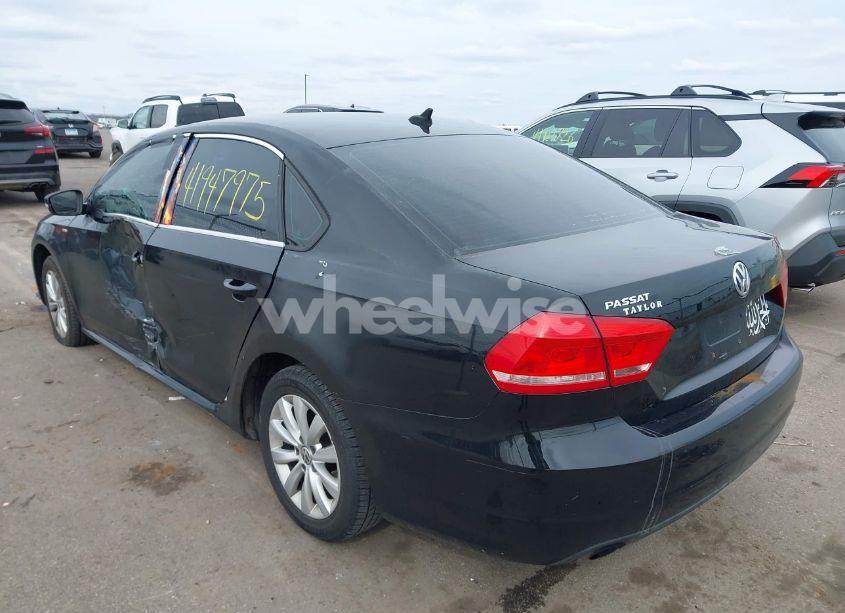 Photo 3 of 2014 Volkswagen Passat 1.8T WOLFSBURG EDITION (VIN 1VWAT7A37EC068537)