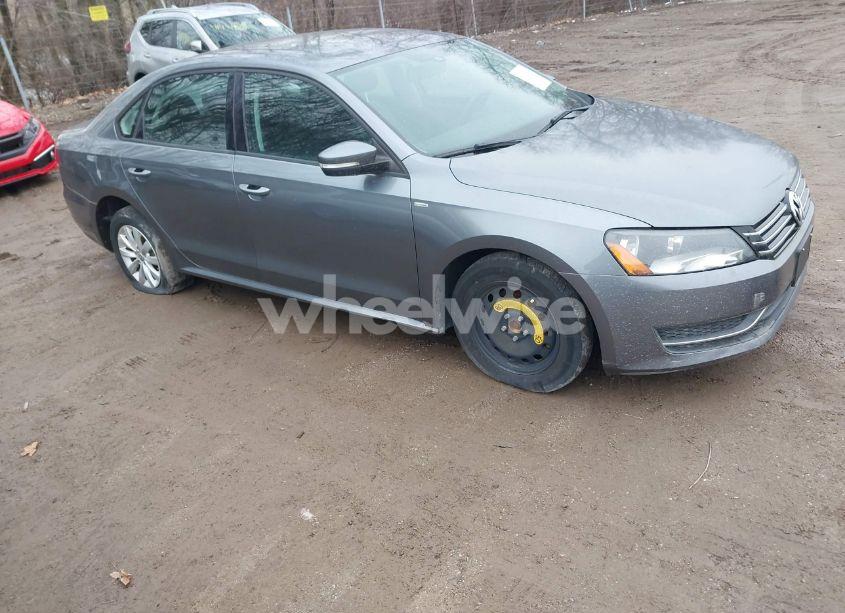 2014 Volkswagen Passat 1.8T WOLFSBURG EDITION (VIN 1VWAT7A37EC100581) main photo