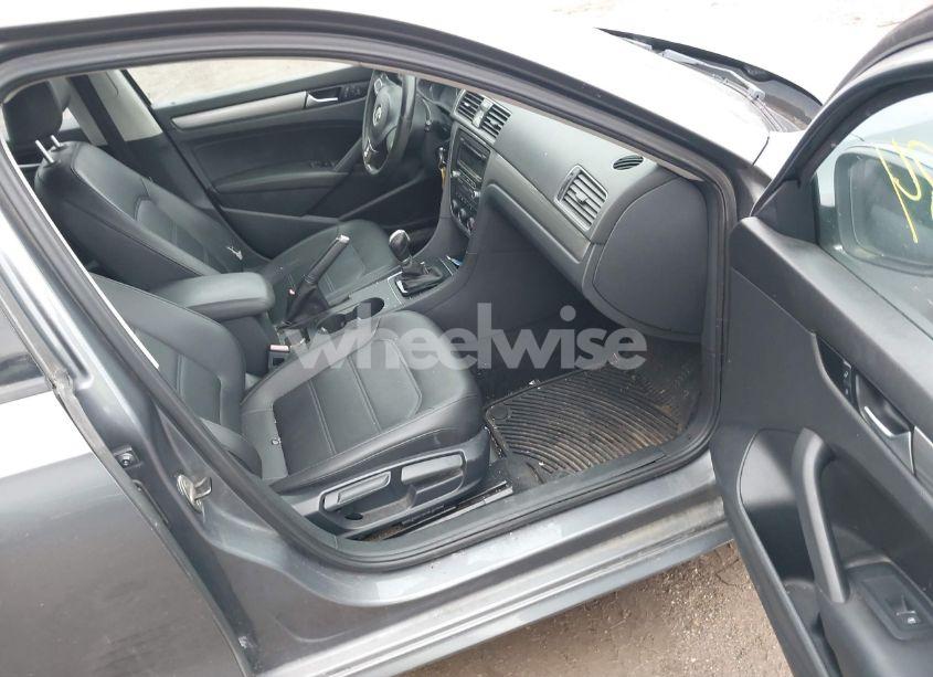 Photo 5 of 2014 Volkswagen Passat 1.8T WOLFSBURG EDITION (VIN 1VWAT7A37EC100581)