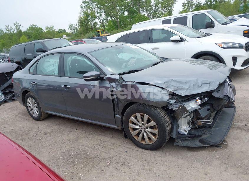 Photo 14 of 2014 Volkswagen Passat 1.8T WOLFSBURG EDITION (VIN 1VWAT7A37EC102282)