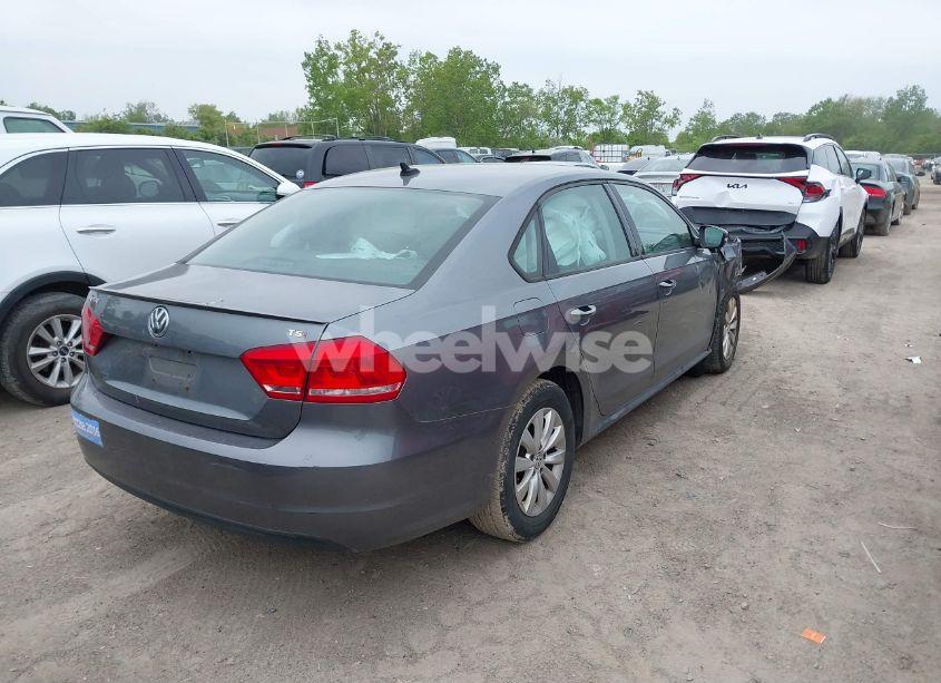 Photo 4 of 2014 Volkswagen Passat 1.8T WOLFSBURG EDITION (VIN 1VWAT7A37EC102282)