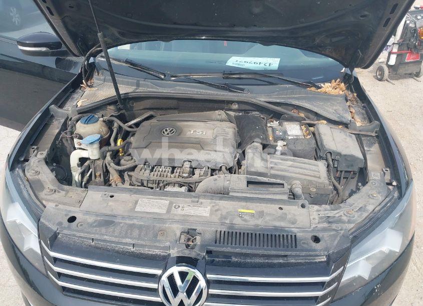Photo 10 of 2015 Volkswagen Passat 1.8T WOLFSBURG EDITION (VIN 1VWAT7A37FC004161)