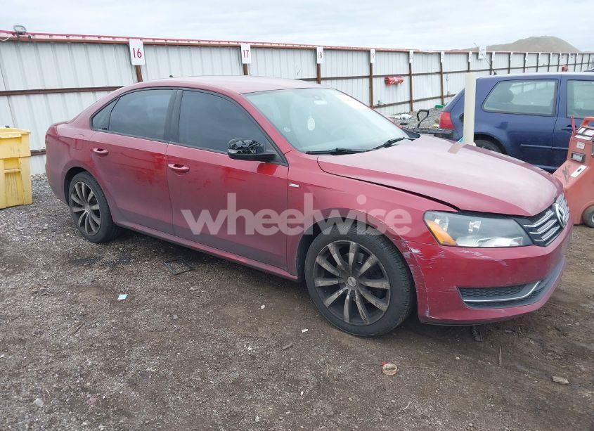 2015 Volkswagen Passat 1.8T WOLFSBURG EDITION (VIN 1VWAT7A37FC040495) main photo