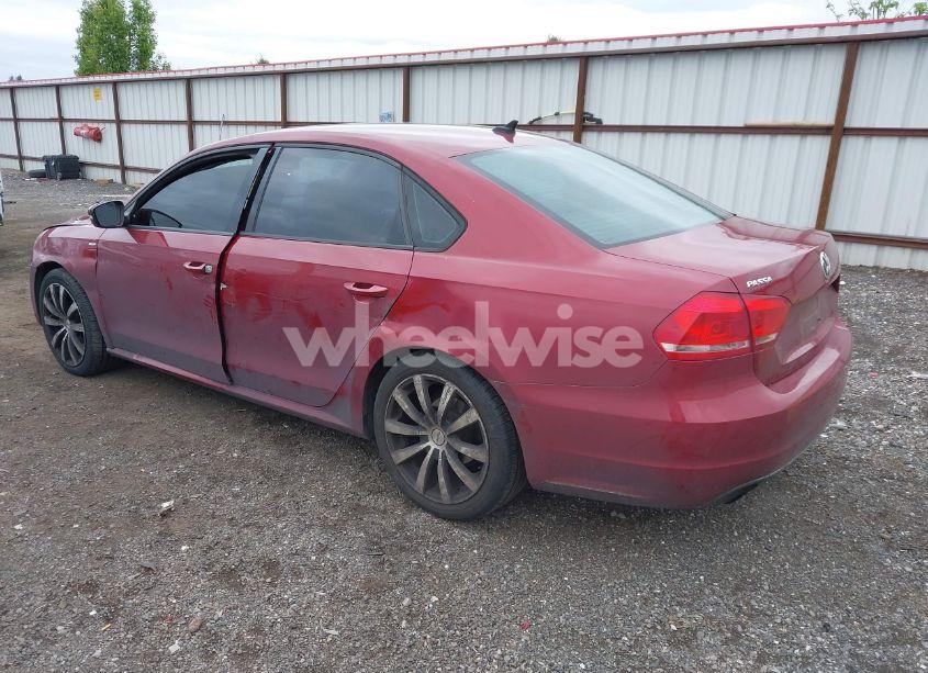 Photo 3 of 2015 Volkswagen Passat 1.8T WOLFSBURG EDITION (VIN 1VWAT7A37FC040495)