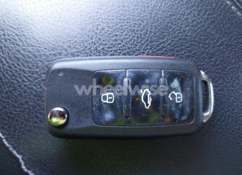 Photo 11 of 2015 Volkswagen Passat 1.8T WOLFSBURG EDITION (VIN 1VWAT7A37FC045499)