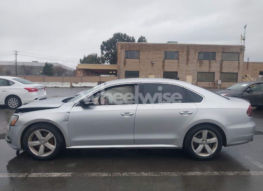 Photo 14 of 2015 Volkswagen Passat 1.8T LIMITED EDITION (VIN 1VWAT7A37FC088966)