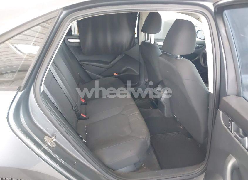 Photo 8 of 2015 Volkswagen Passat 1.8T S (VIN 1VWAT7A37FC091544)