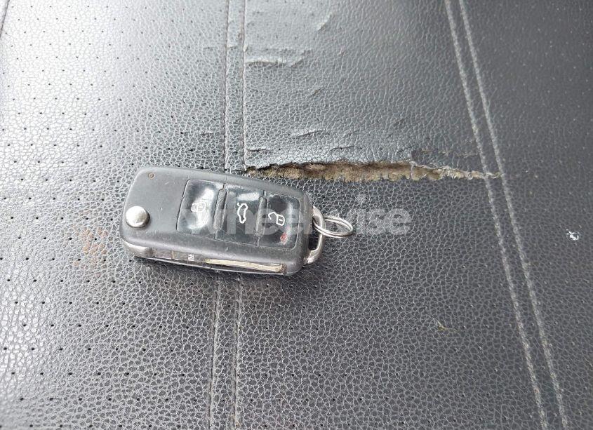 Photo 11 of 2015 Volkswagen Passat 1.8T LIMITED EDITION (VIN 1VWAT7A37FC111159)