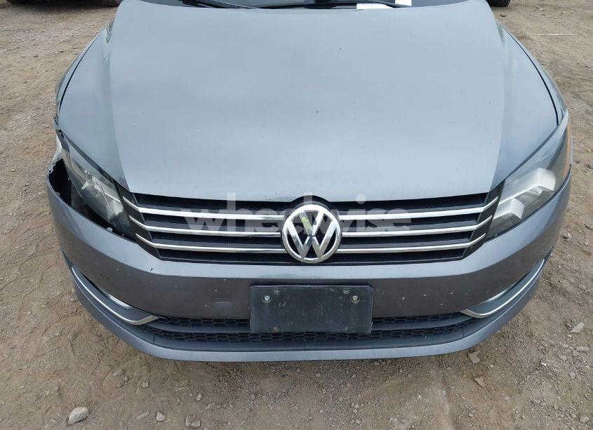 Photo 6 of 2015 Volkswagen Passat 1.8T LIMITED EDITION (VIN 1VWAT7A37FC111159)