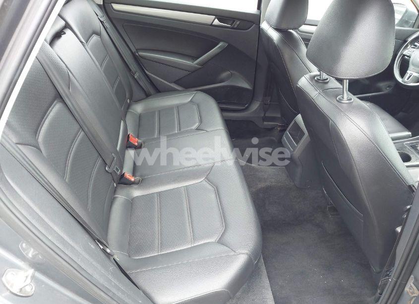 Photo 8 of 2015 Volkswagen Passat 1.8T LIMITED EDITION (VIN 1VWAT7A37FC111159)