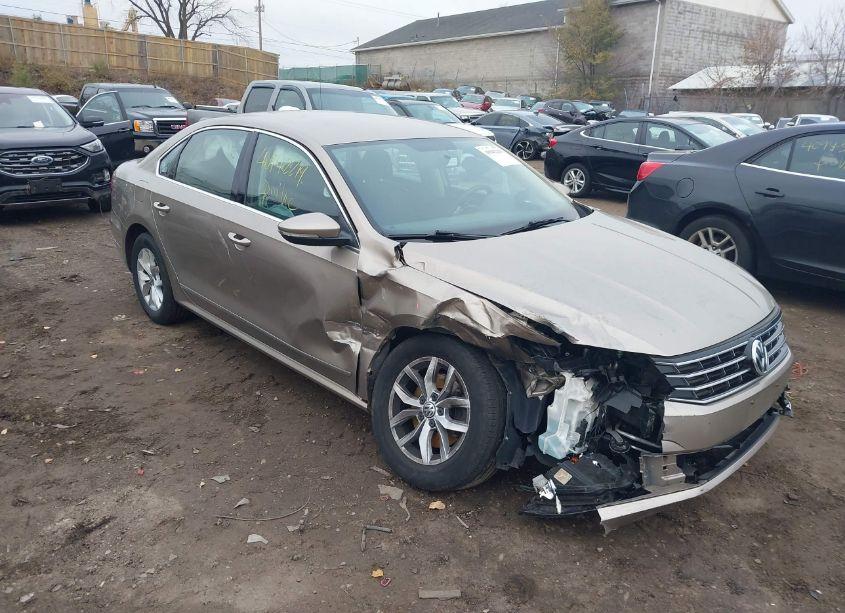Photo 6 of 2016 Volkswagen Passat 1.8T S (VIN 1VWAT7A37GC022337)