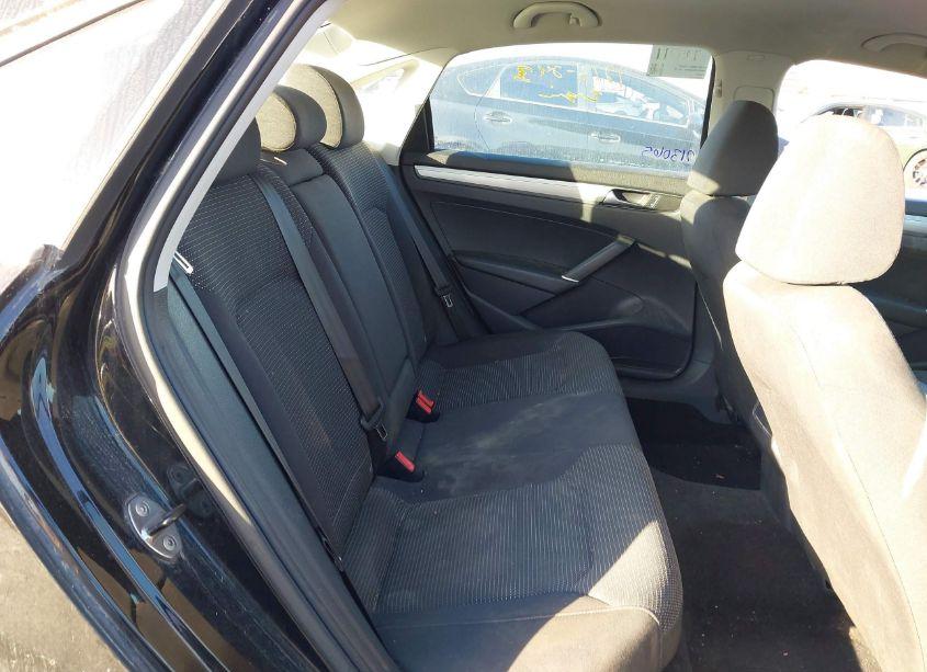 Photo 8 of 2016 Volkswagen Passat 1.8T S (VIN 1VWAT7A37GC036139)