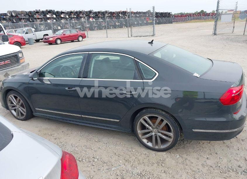 Photo 14 of 2016 Volkswagen Passat 1.8T R-LINE (VIN 1VWAT7A37GC042880)