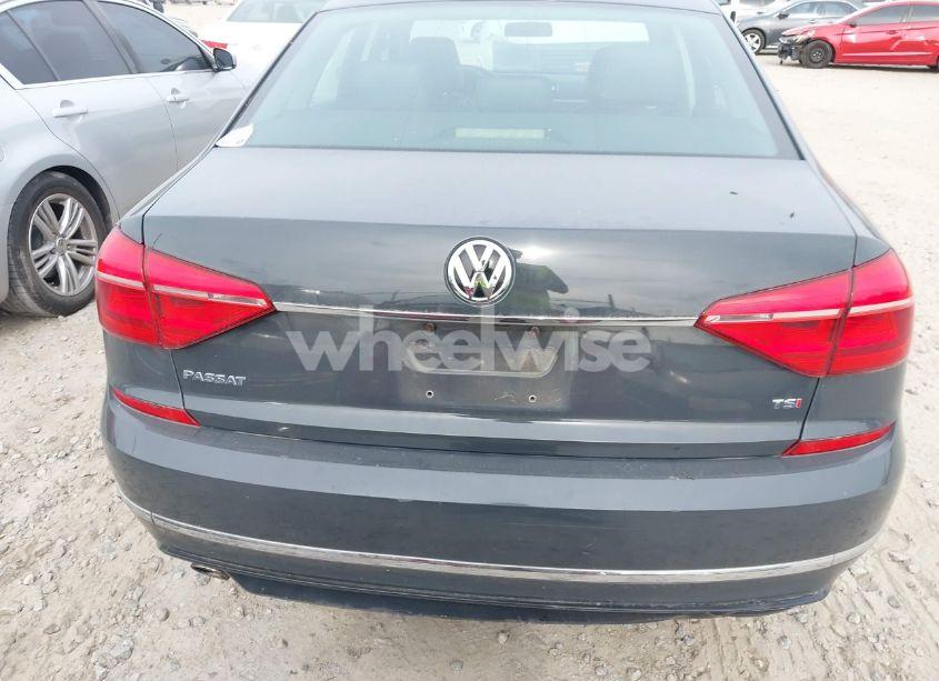 Photo 16 of 2016 Volkswagen Passat 1.8T R-LINE (VIN 1VWAT7A37GC042880)