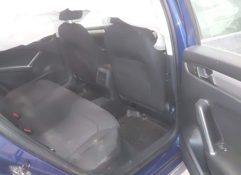 Photo 8 of 2016 Volkswagen Passat 1.8T S (VIN 1VWAT7A37GC054981)