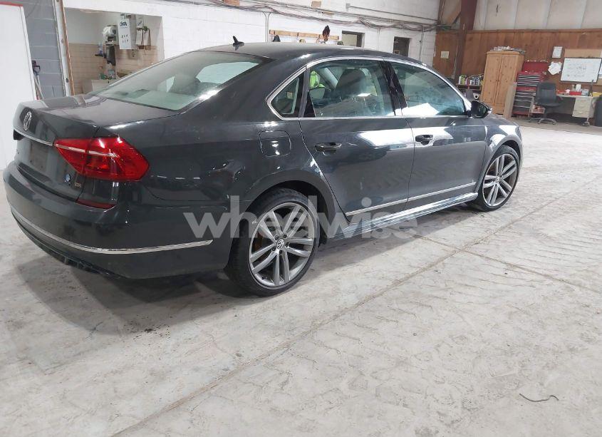 Photo 4 of 2016 Volkswagen Passat 1.8T R-LINE (VIN 1VWAT7A37GC060263)