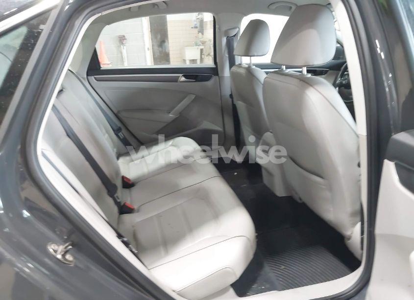 Photo 8 of 2016 Volkswagen Passat 1.8T R-LINE (VIN 1VWAT7A37GC060263)