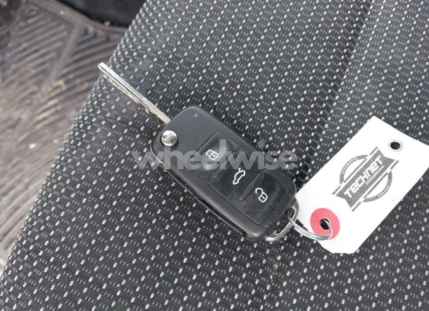 Photo 11 of 2017 Volkswagen Passat 1.8T S (VIN 1VWAT7A37HC058157)