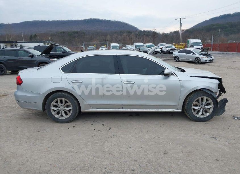 Photo 14 of 2017 Volkswagen Passat 1.8T S (VIN 1VWAT7A37HC058157)