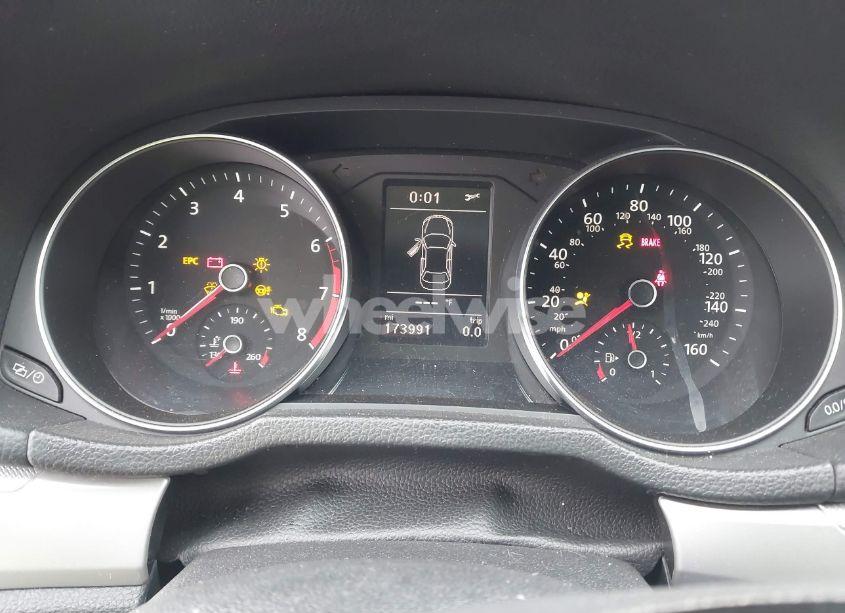 Photo 7 of 2017 Volkswagen Passat 1.8T S (VIN 1VWAT7A37HC058157)