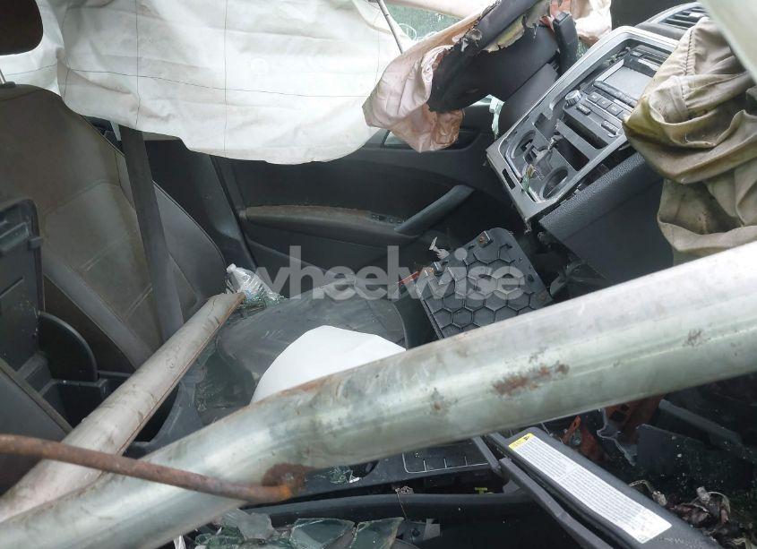 Photo 5 of 2014 Volkswagen Passat 1.8T WOLFSBURG EDITION (VIN 1VWAT7A38EC032808)