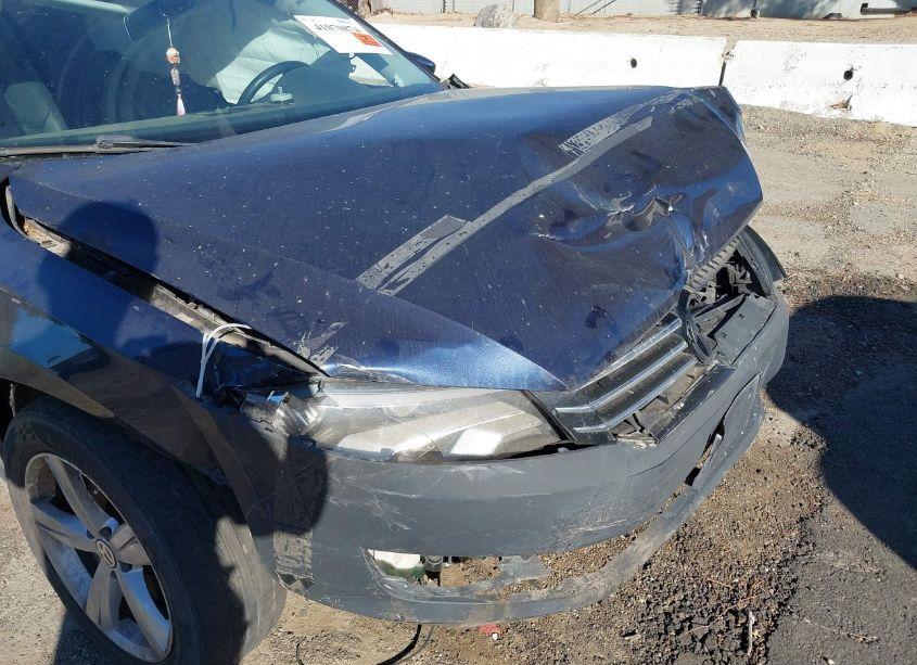 Photo 12 of 2014 Volkswagen Passat 1.8T WOLFSBURG EDITION (VIN 1VWAT7A38EC063881)