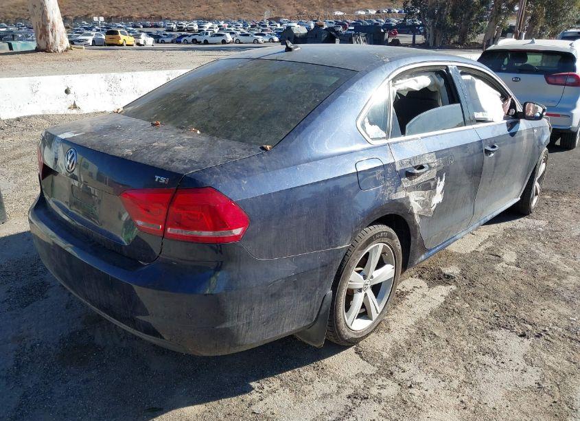 Photo 4 of 2014 Volkswagen Passat 1.8T WOLFSBURG EDITION (VIN 1VWAT7A38EC063881)