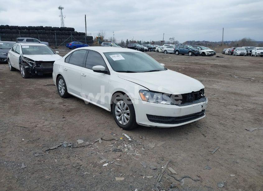 2014 Volkswagen Passat 1.8T WOLFSBURG EDITION (VIN 1VWAT7A38EC087906) main photo