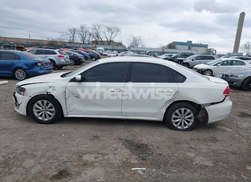 Photo 14 of 2014 Volkswagen Passat 1.8T WOLFSBURG EDITION (VIN 1VWAT7A38EC087906)