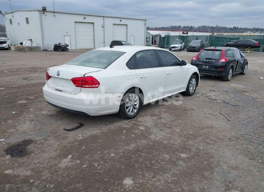 Photo 4 of 2014 Volkswagen Passat 1.8T WOLFSBURG EDITION (VIN 1VWAT7A38EC087906)