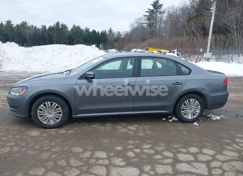 Photo 12 of 2014 Volkswagen Passat 1.8T S (VIN 1VWAT7A38EC110410)