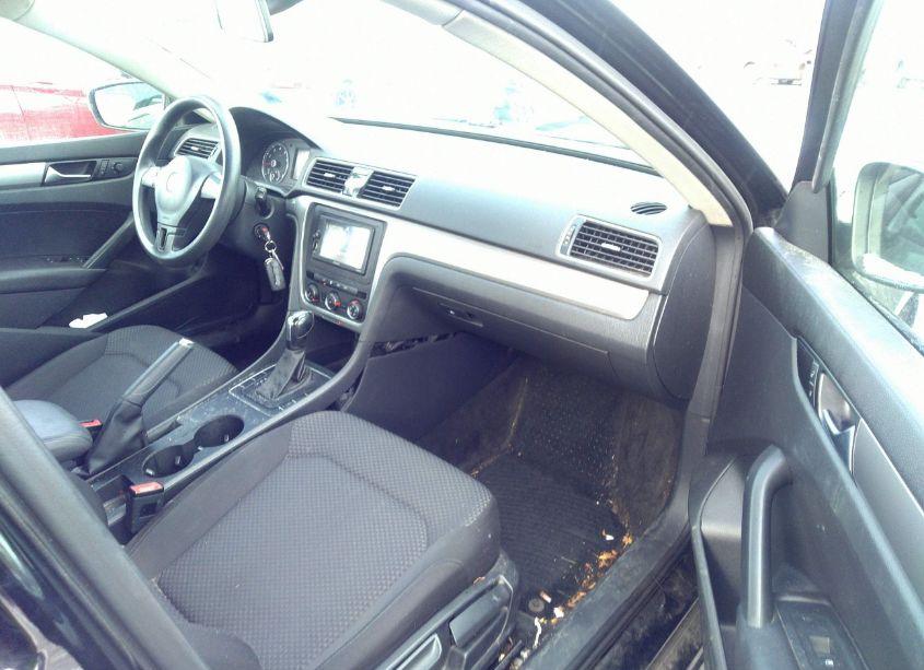 Photo 5 of 2015 Volkswagen Passat 1.8T S (VIN 1VWAT7A38FC073585)