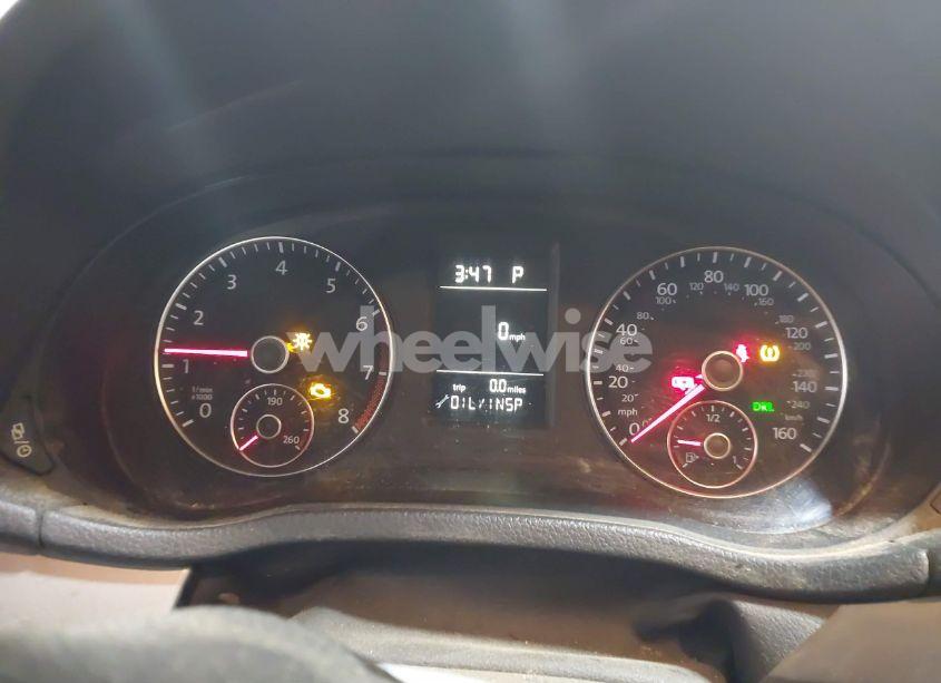 Photo 7 of 2015 Volkswagen Passat 1.8T LIMITED EDITION (VIN 1VWAT7A38FC076339)