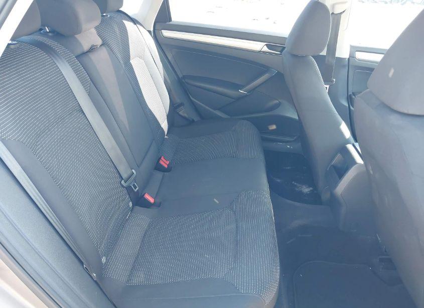Photo 8 of 2016 Volkswagen Passat 1.8T S (VIN 1VWAT7A38GC014781)
