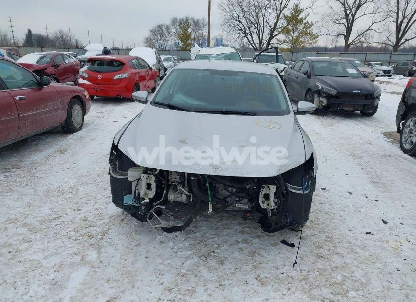 Photo 13 of 2016 Volkswagen Passat 1.8T S (VIN 1VWAT7A38GC038658)