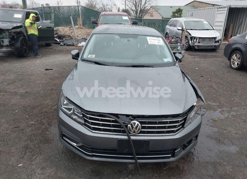 Photo 12 of 2017 Volkswagen Passat 1.8T S (VIN 1VWAT7A38HC025121)