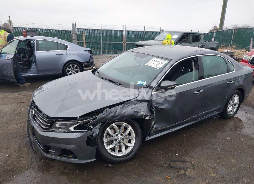 Photo 2 of 2017 Volkswagen Passat 1.8T S (VIN 1VWAT7A38HC025121)