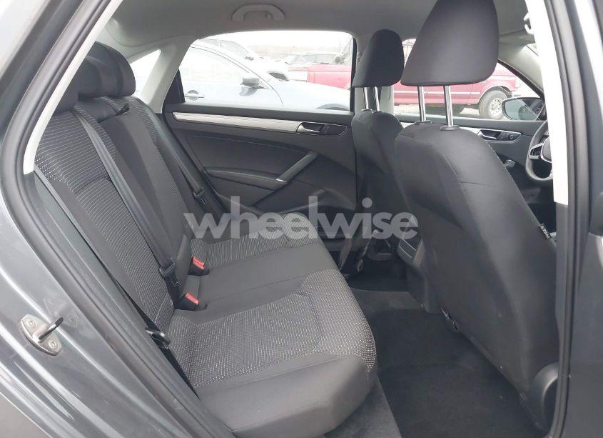 Photo 8 of 2017 Volkswagen Passat 1.8T S (VIN 1VWAT7A38HC025121)