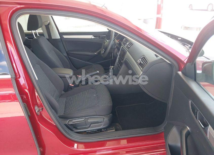 Photo 5 of 2017 Volkswagen Passat 1.8T S (VIN 1VWAT7A38HC056207)