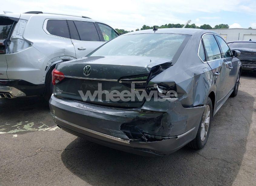 Photo 16 of 2017 Volkswagen Passat S (VIN 1VWAT7A38HC077932)