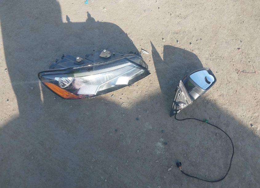 Photo 12 of 2014 Volkswagen Passat 1.8T WOLFSBURG EDITION (VIN 1VWAT7A39EC042666)