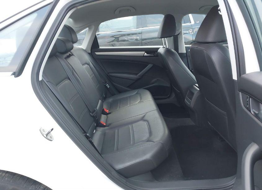 Photo 8 of 2014 Volkswagen Passat 1.8T WOLFSBURG EDITION (VIN 1VWAT7A39EC059158)