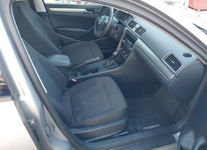 Photo 5 of 2014 Volkswagen Passat 1.8T S (VIN 1VWAT7A39EC060794)