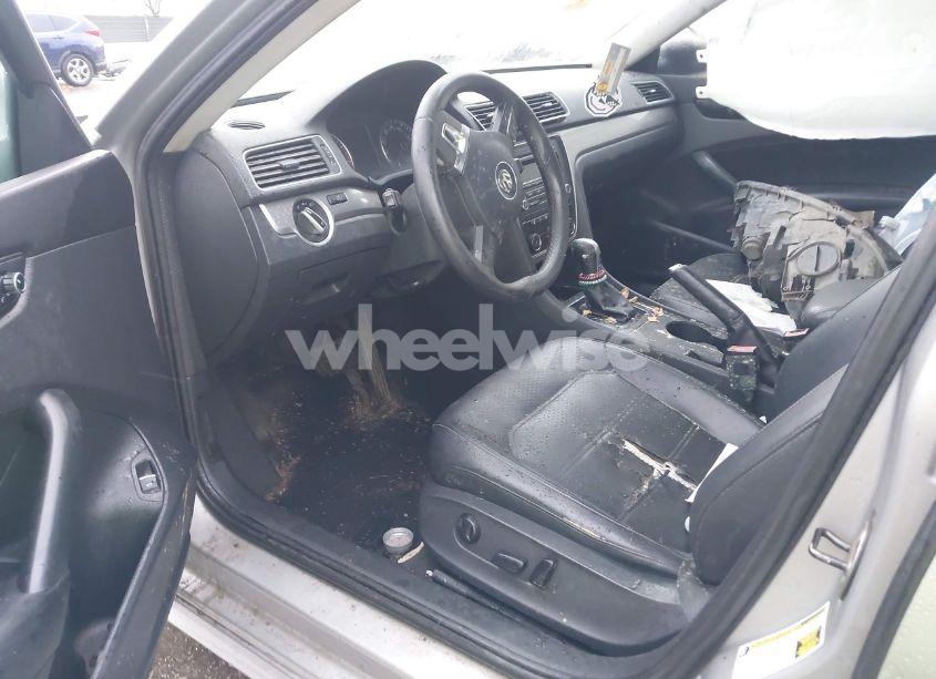 Photo 5 of 2014 Volkswagen Passat 1.8T WOLFSBURG EDITION (VIN 1VWAT7A39EC067390)