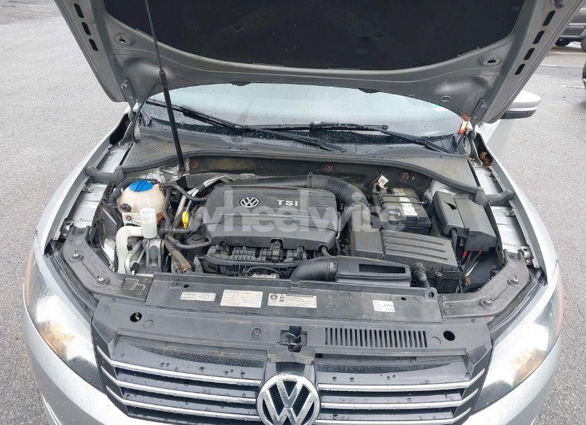Photo 10 of 2014 Volkswagen Passat 1.8T WOLFSBURG EDITION (VIN 1VWAT7A39EC090183)