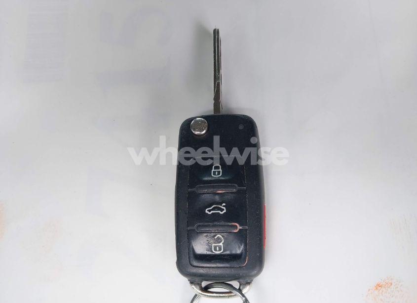 Photo 11 of 2014 Volkswagen Passat 1.8T WOLFSBURG EDITION (VIN 1VWAT7A39EC090183)