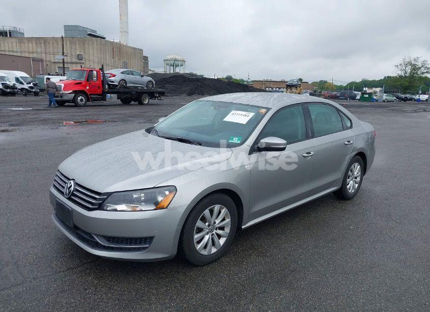 Photo 2 of 2014 Volkswagen Passat 1.8T WOLFSBURG EDITION (VIN 1VWAT7A39EC090183)